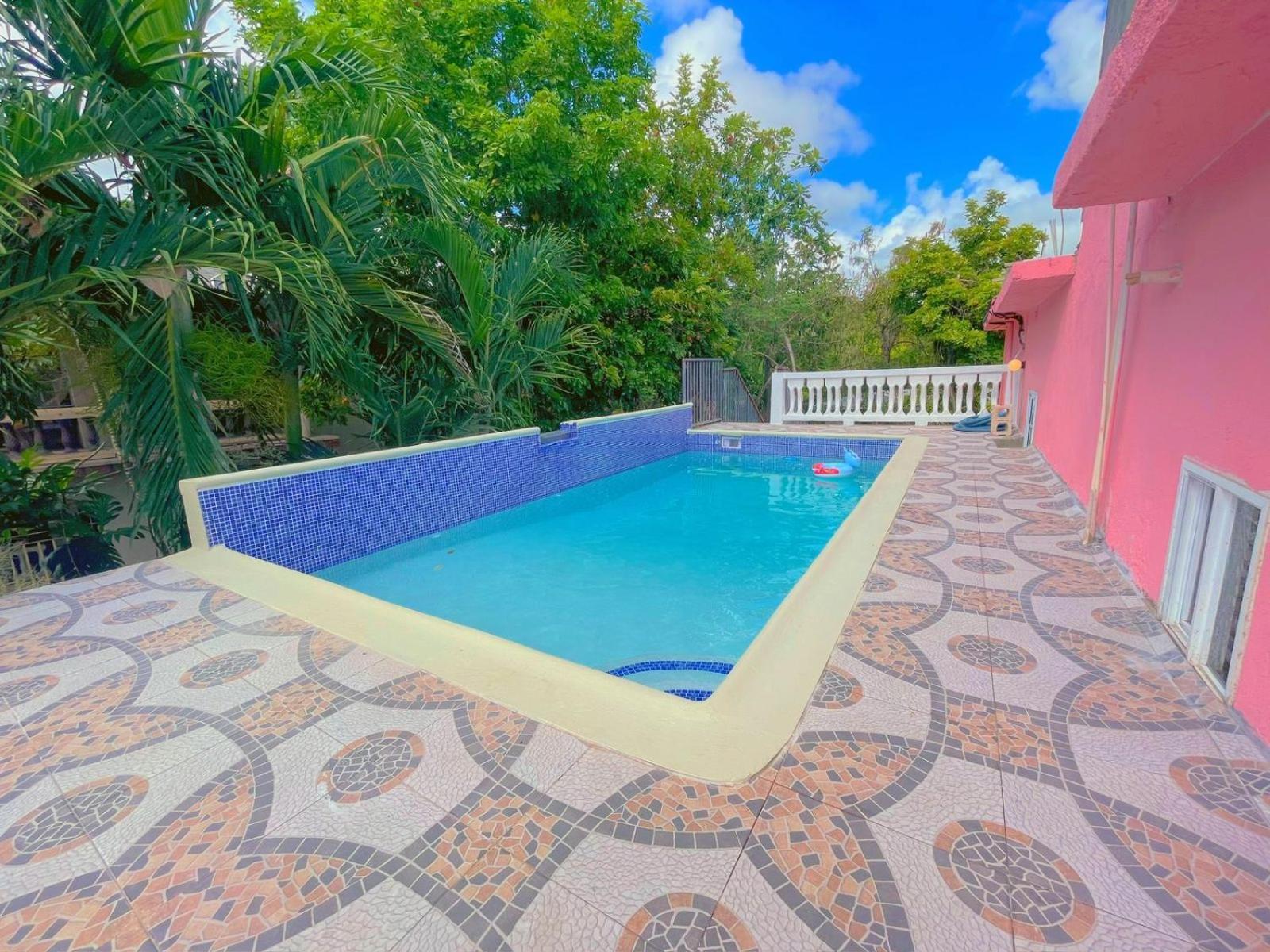 A Taste Of Jamaica Lavern'S Place Ocho Rios Exterior photo