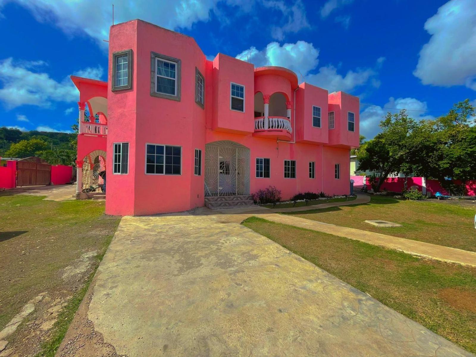 A Taste Of Jamaica Lavern'S Place Ocho Rios Exterior photo