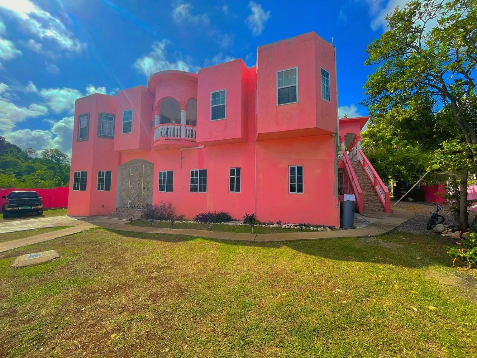 A Taste Of Jamaica Lavern'S Place Ocho Rios Exterior photo