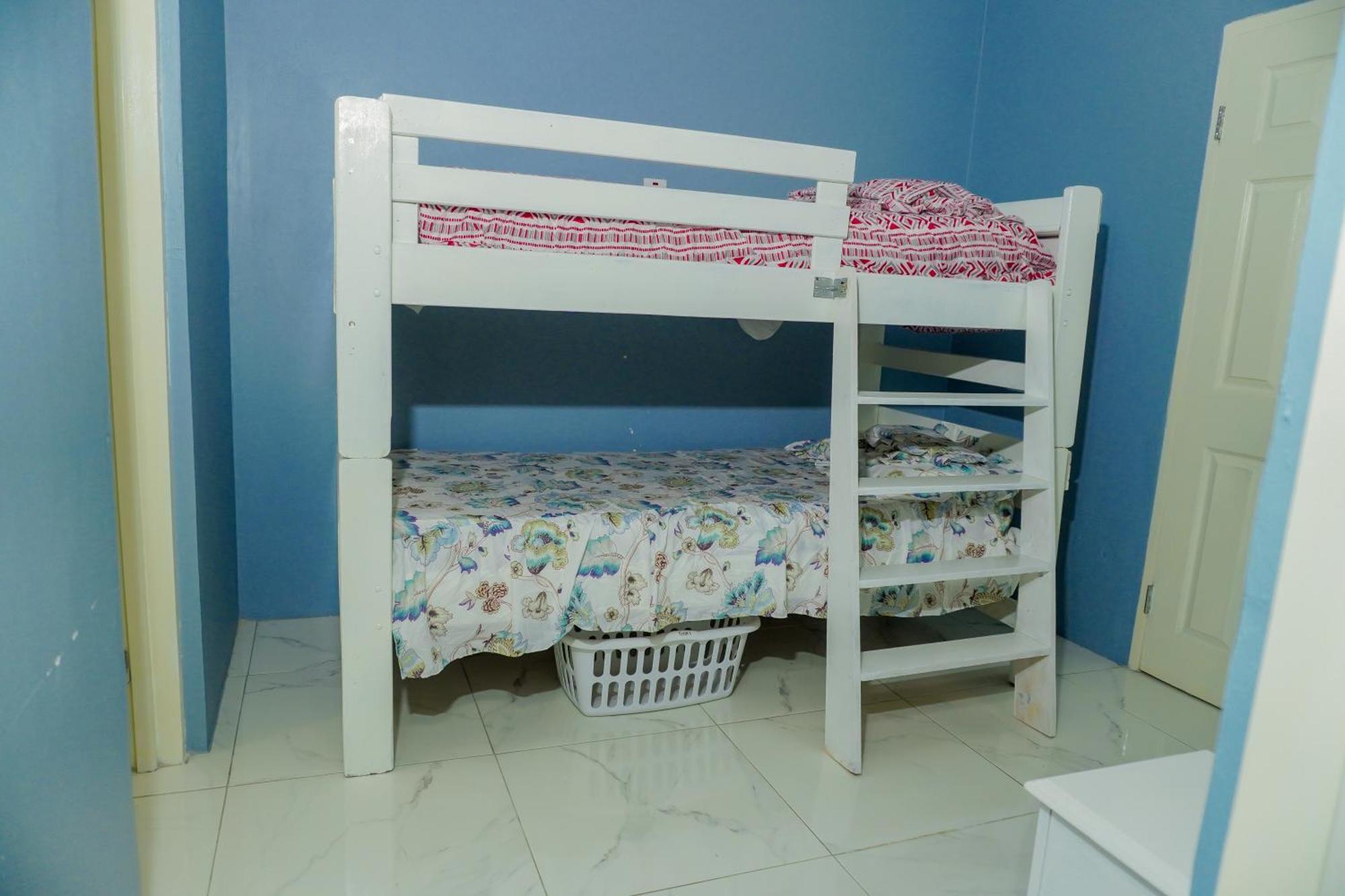 A Taste Of Jamaica Lavern'S Place Ocho Rios Exterior photo