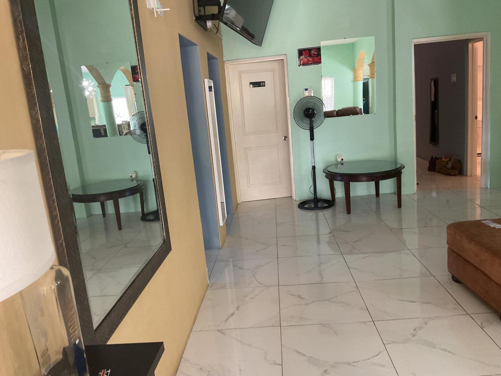 A Taste Of Jamaica Lavern'S Place Ocho Rios Exterior photo
